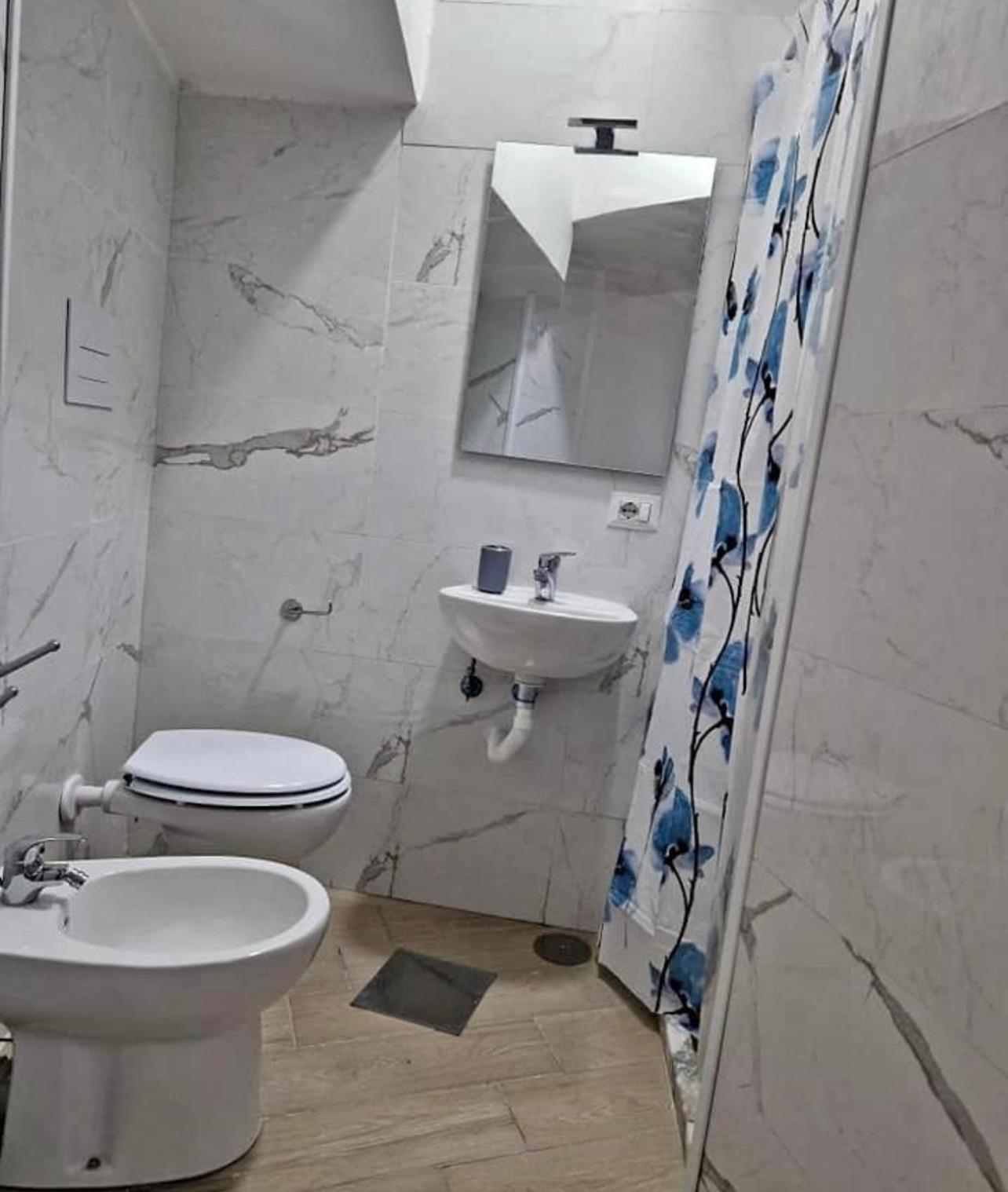 House Small Centro Storico Νάπολη Εξωτερικό φωτογραφία